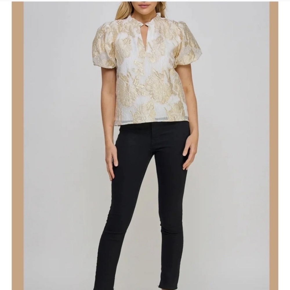 Ellison Noella Gold Foiled Puff Sleeve Top Sz M NWT - Picture 4 of 10